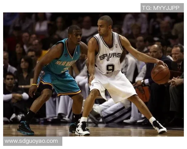 2007年NBA总决赛回顾马刺与魔术的巅峰对决与精彩瞬间分析