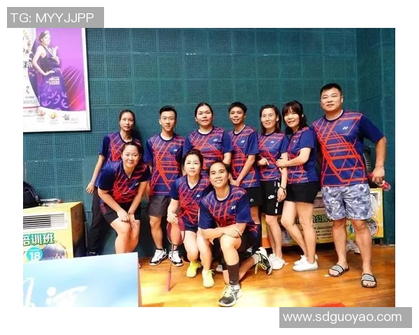 西安羽毛球队运营模式解析及其在羽毛球热潮中的影响力探讨